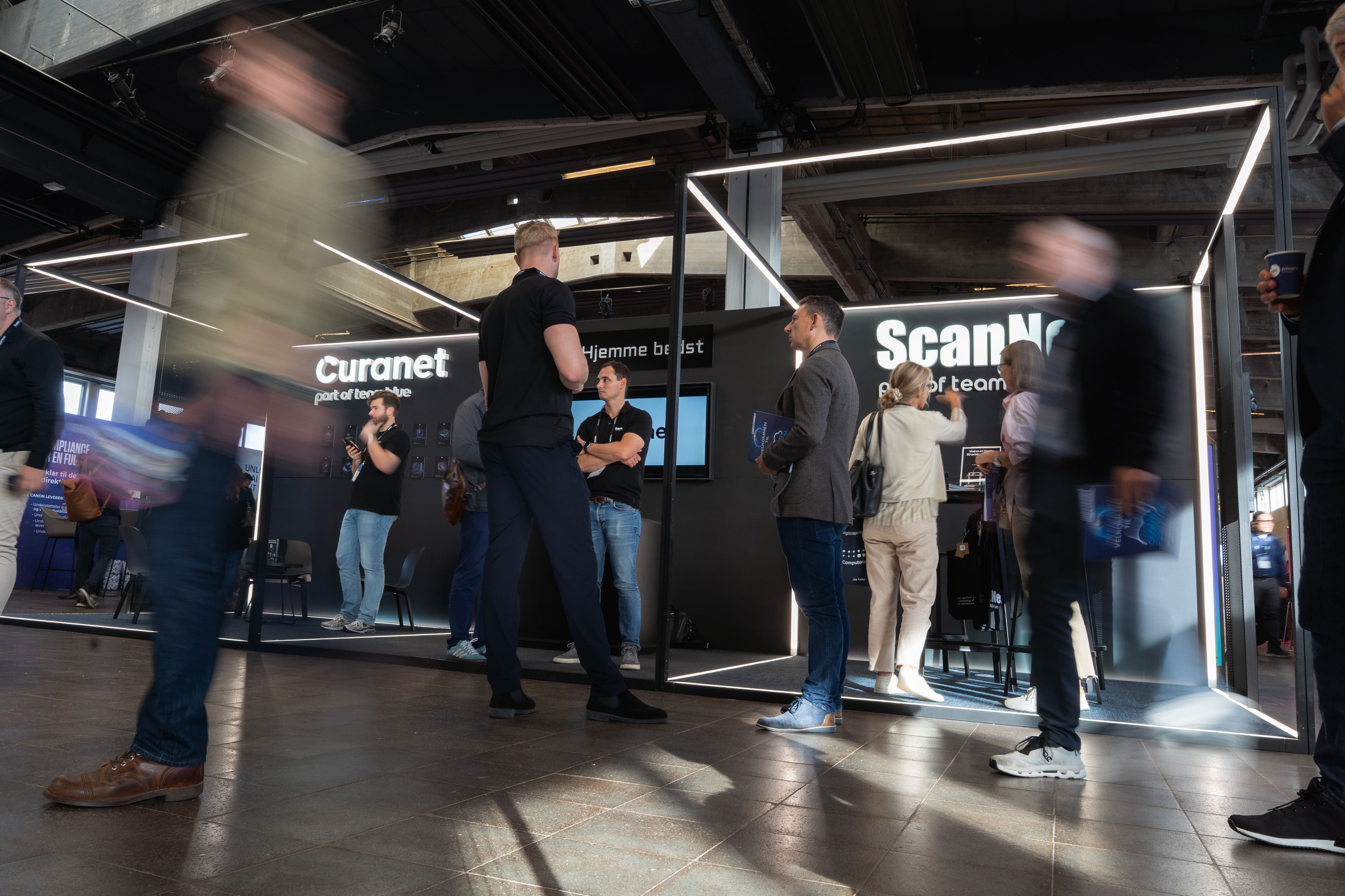 Vi havde vores Kube med til Cloud & AI Festival. Inspireret af Kubernetes - som vi sælger. 